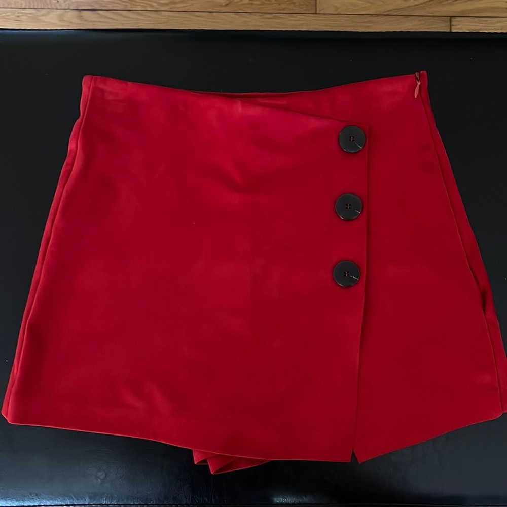 Zara red skort